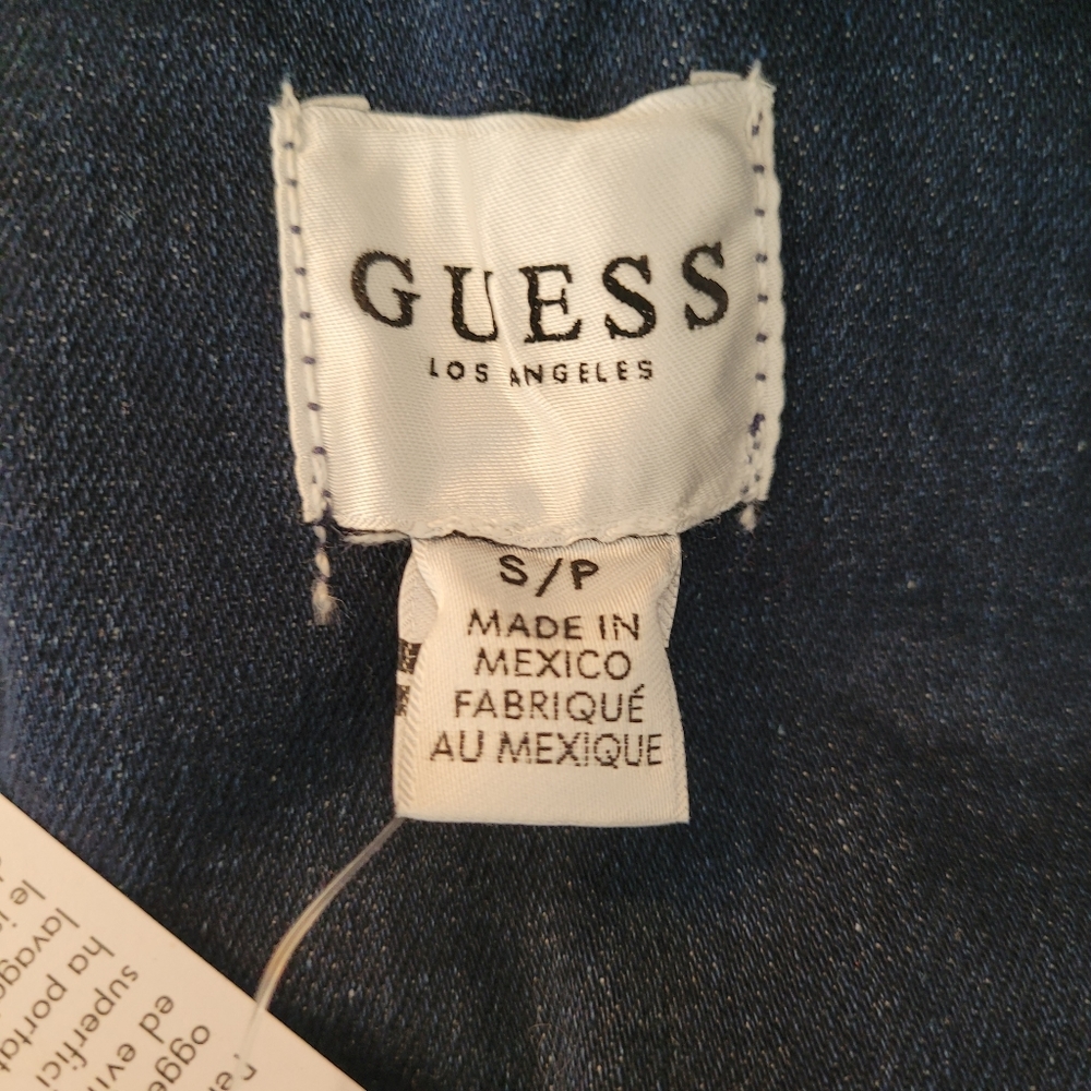 NWT Guess womans jean jacket. Size small. - Picture 5 of 9